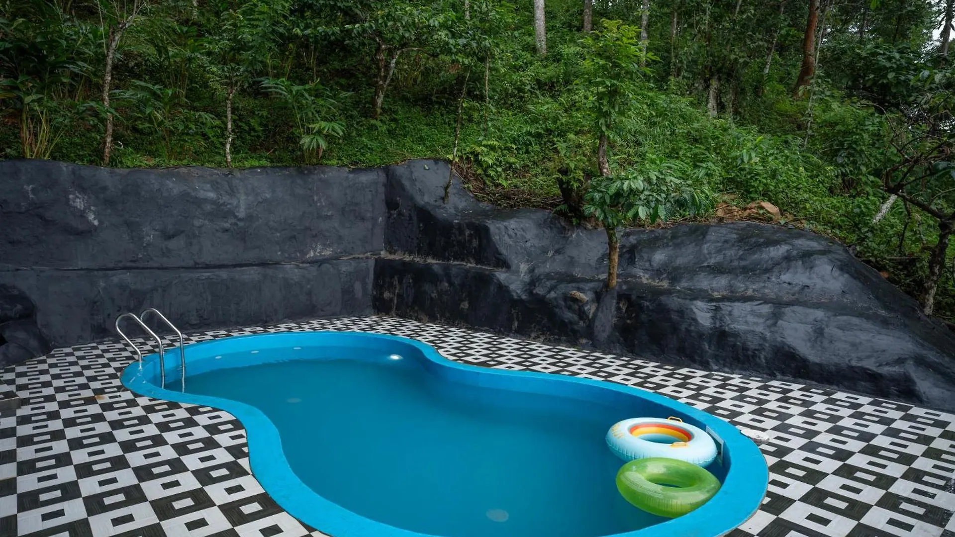 Resort Wild Poetry Hotel Munnar