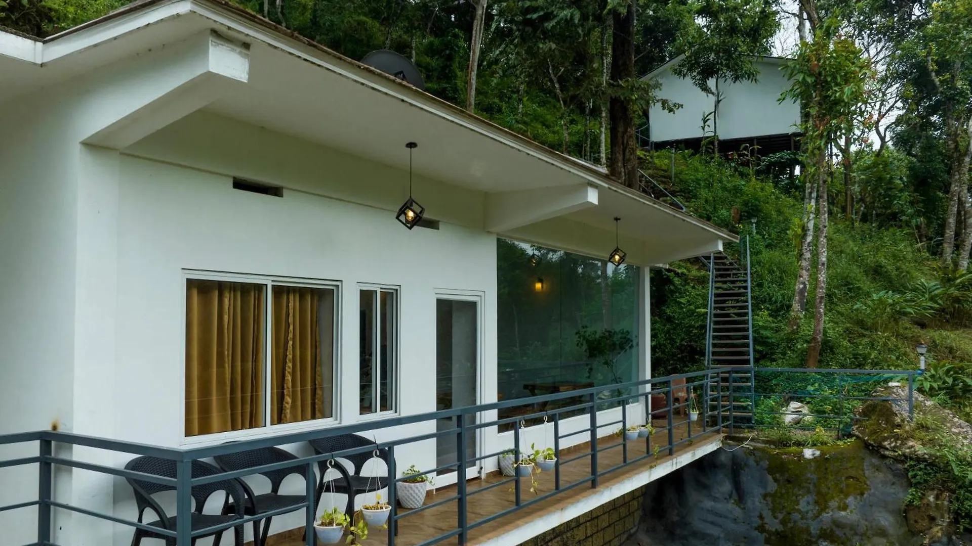 *** Resort Wild Poetry Hotel Munnar India